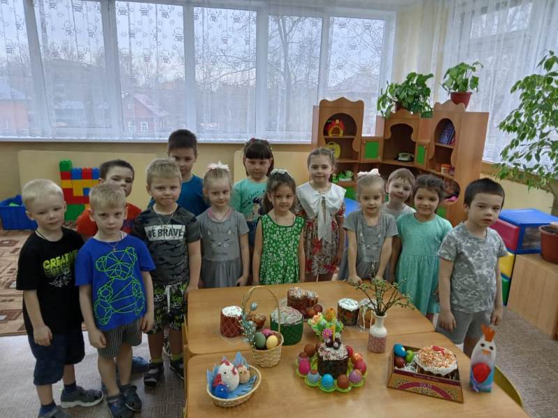 С Пасхой! Радости, здоровья И счастливых, ясных дней!