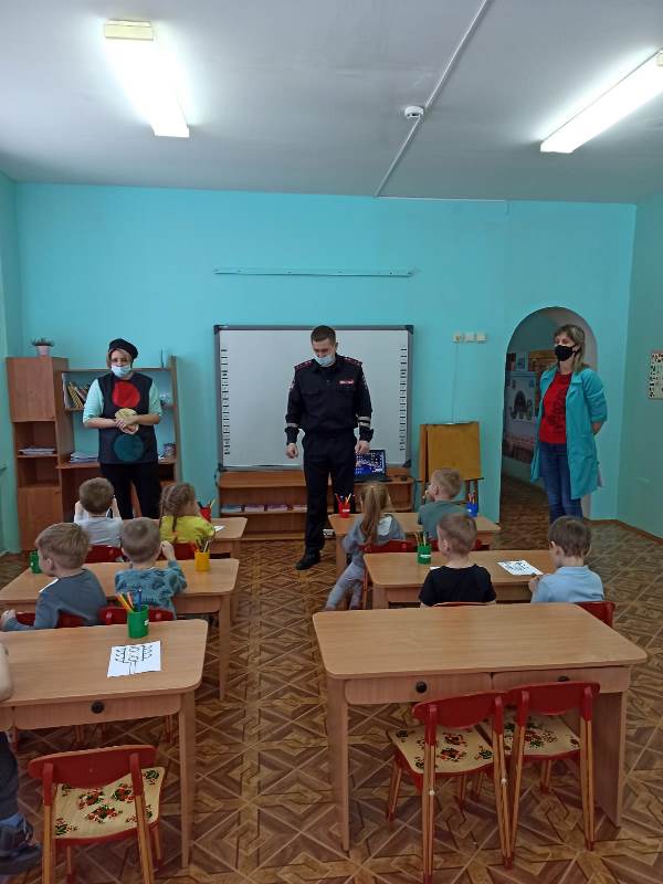 Отчет по ПДД в гр. "Лягушонок"