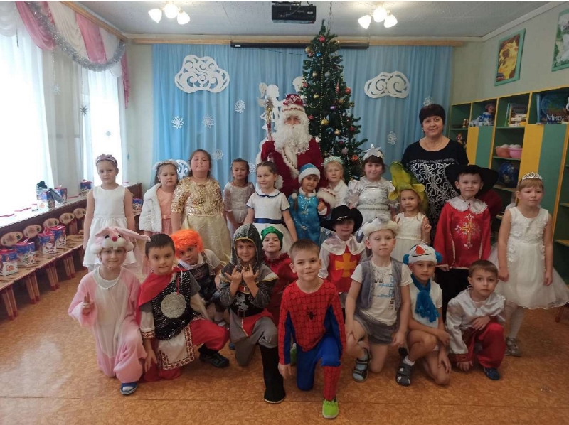 Новогодний утренник в гр. Новогодний утренник в гр.