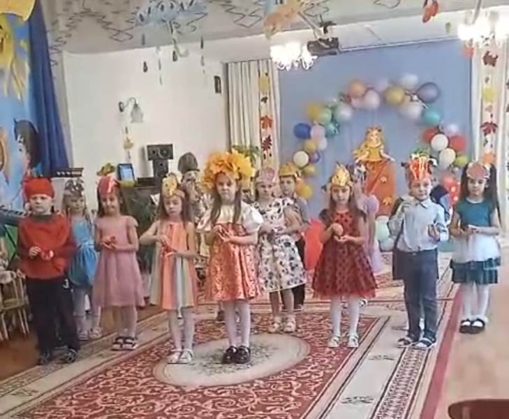 Осенний праздник в группе "Удальцы"