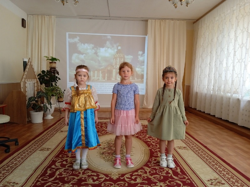 С днем рождения, любимый город