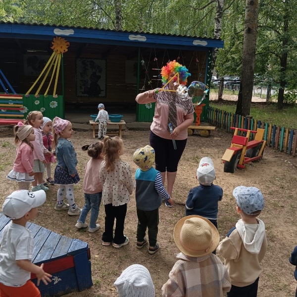 Праздник "Мыльных пузырей"