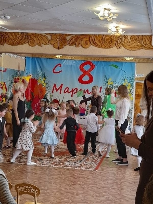 Наших дорогих мамочек поздравляем с Марта!