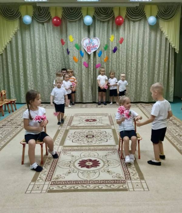 День добровольца волонтера