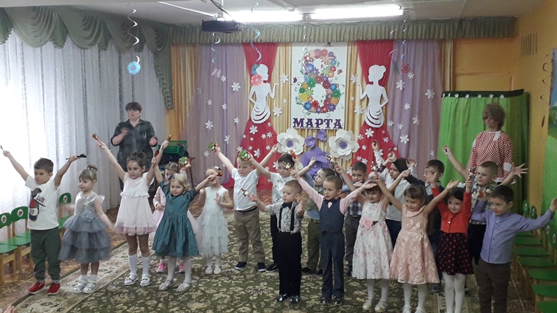 "Кузя в гостях у детей"