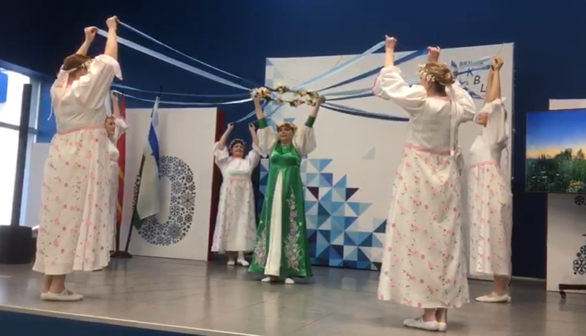 Выступление в культурно-выставочном центре