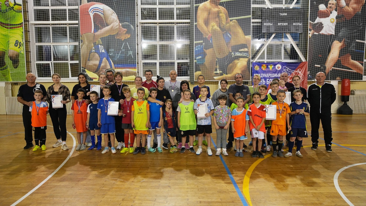 Турнир по футболу "Отцы и мОлодцы", посвящённый Дню отца