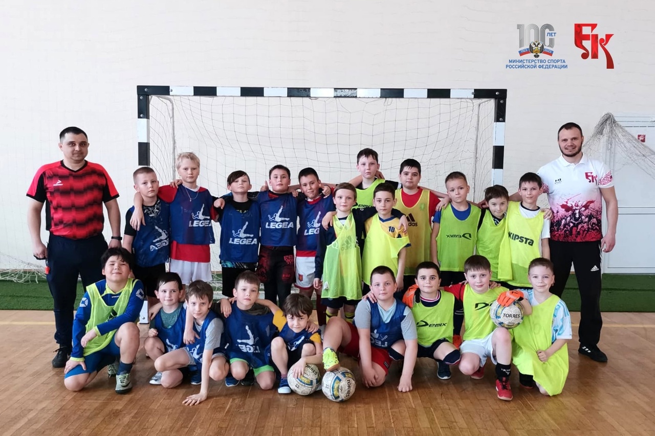 Товарищеская игра по футболу