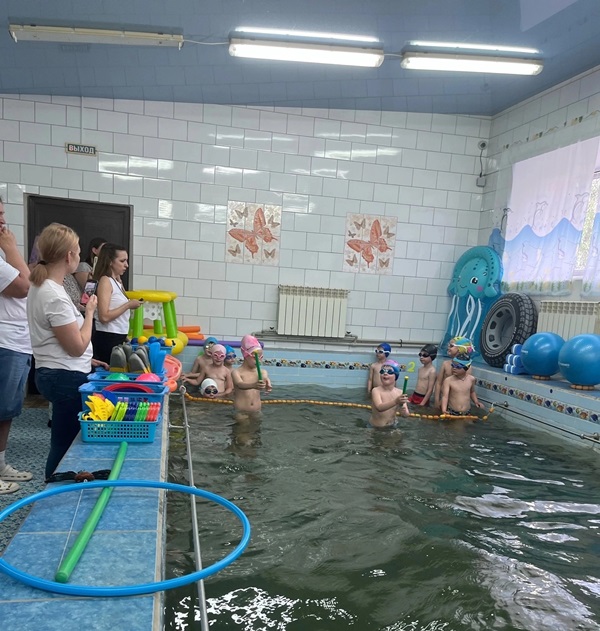 Открытое занятие по плаванию для родителей (законных представителей) в рамках спортивно-образовательного проекта «Спорт в каждую семью»