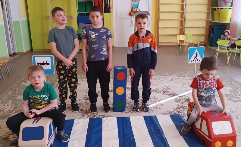 Юный пешеход