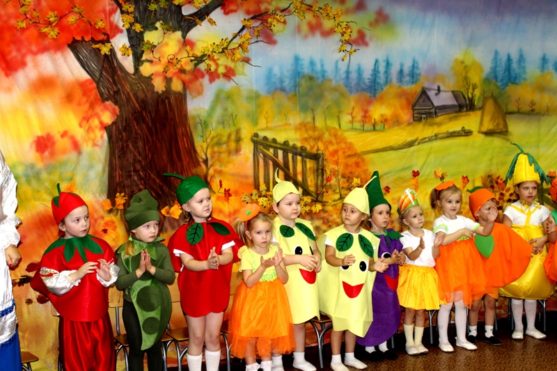 Осенний марафон "Ходит Осень по дорожкам". Средняя группа