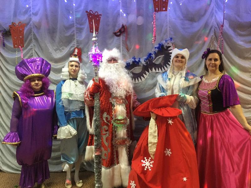 "Новогодний карнавал". Средняя группа