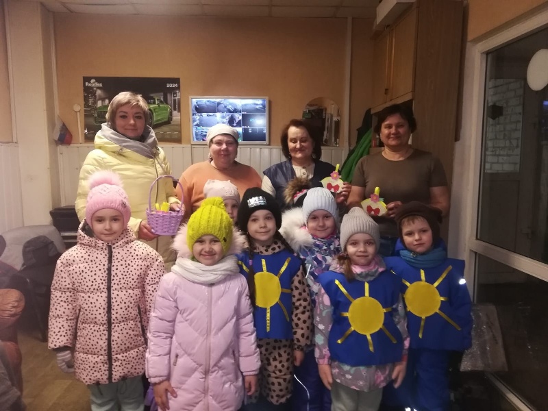 Городская акция «Подари сердечко маме»