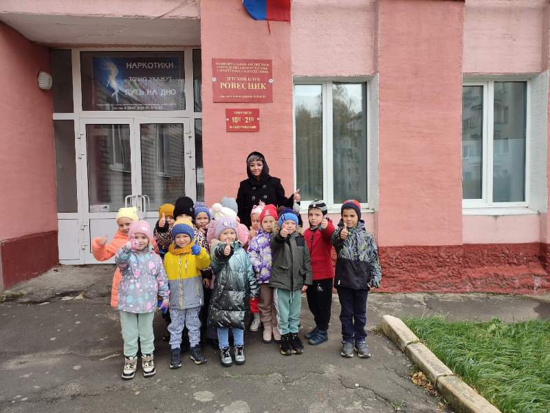 Ребята старшей группы побывали в библиотеке