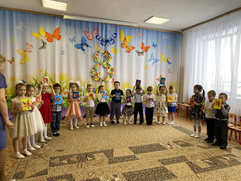 Утренники к 8 марта