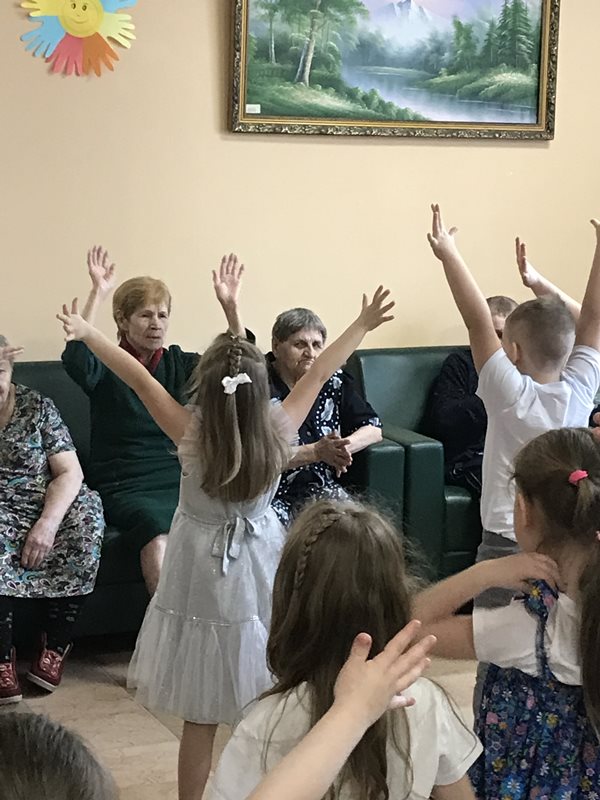 Выступление в доме престарелых и инвалидов "Милосердие"