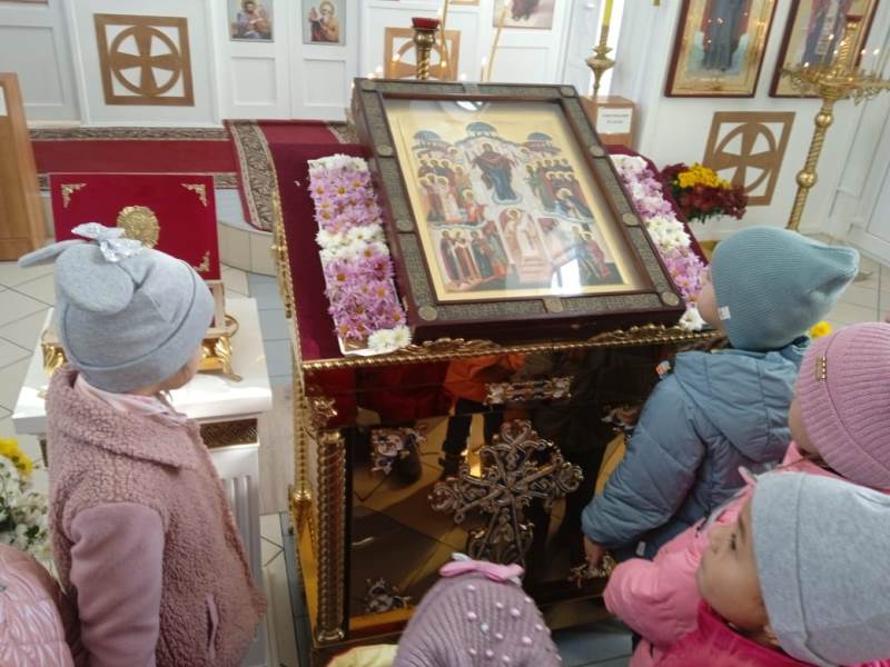 Покров Пресвятой Богородицы