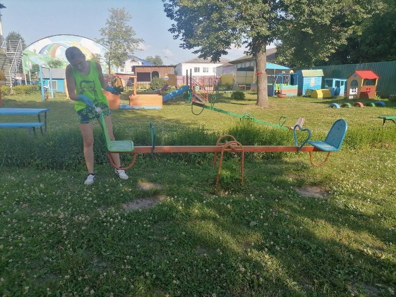 Субботник на летнем участке