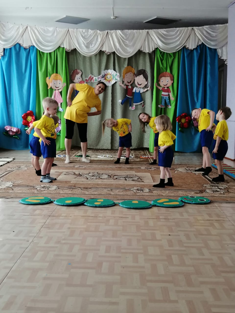 Развлечение «Прыг, скок команда»