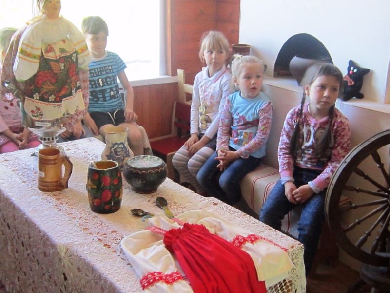 Посещение мини музея «Изба русского крестьянина»