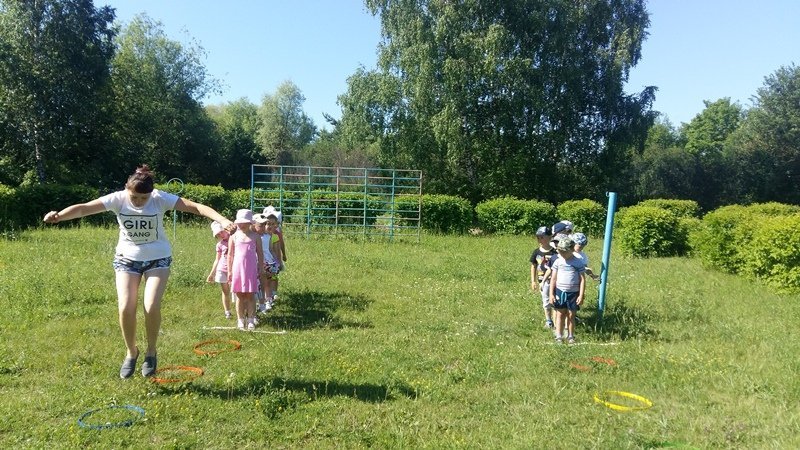 Спортивный досуг средней группе Спортивный досуг средней группе