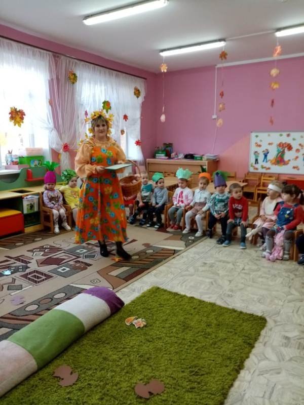 Праздник Осени в ясельной группе Праздник Осени в ясельной группе