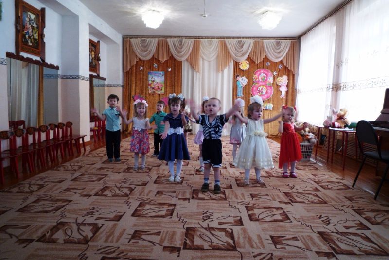 Утренник, посвященный Международному женскому дню «8 марта»