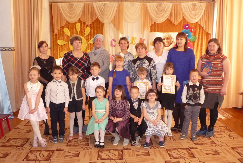 Про семью, про дружную, всем такую нужную