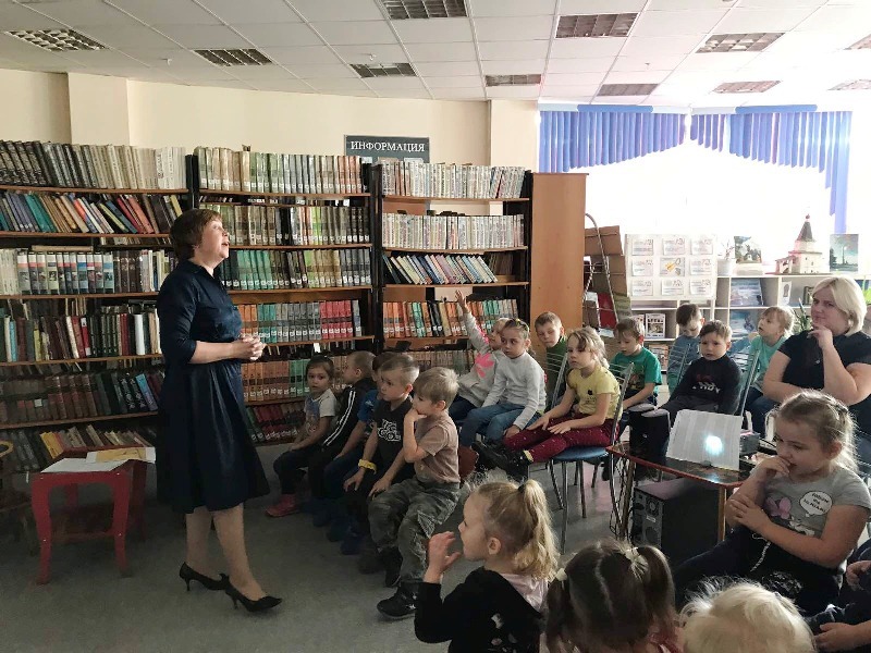 Экскурсия в детскую библиотеку имени К.Минина