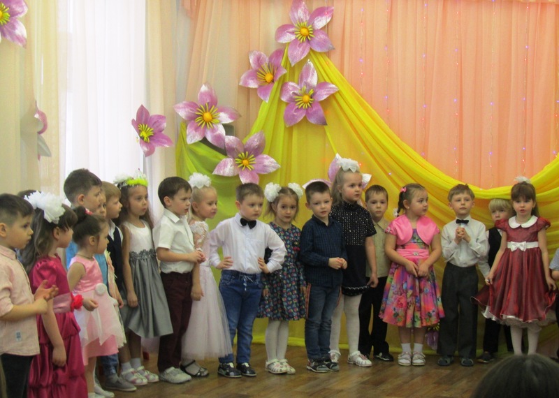 Праздник в кафе Праздник в кафе