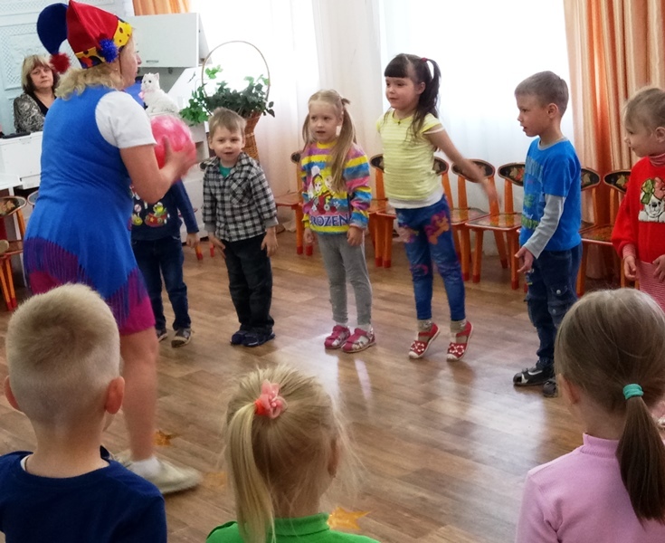 Игровая спортивная программа «Весёлый мяч».