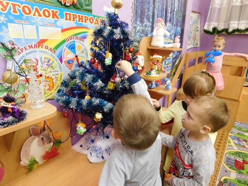 Детский сад готовится к праздникам Детский сад готовится к праздникам