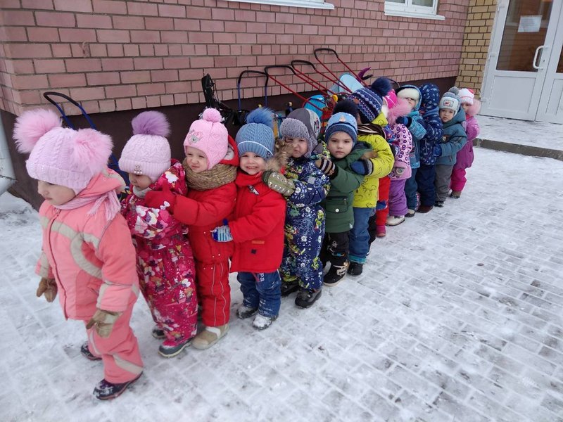 Прогулка малышей
