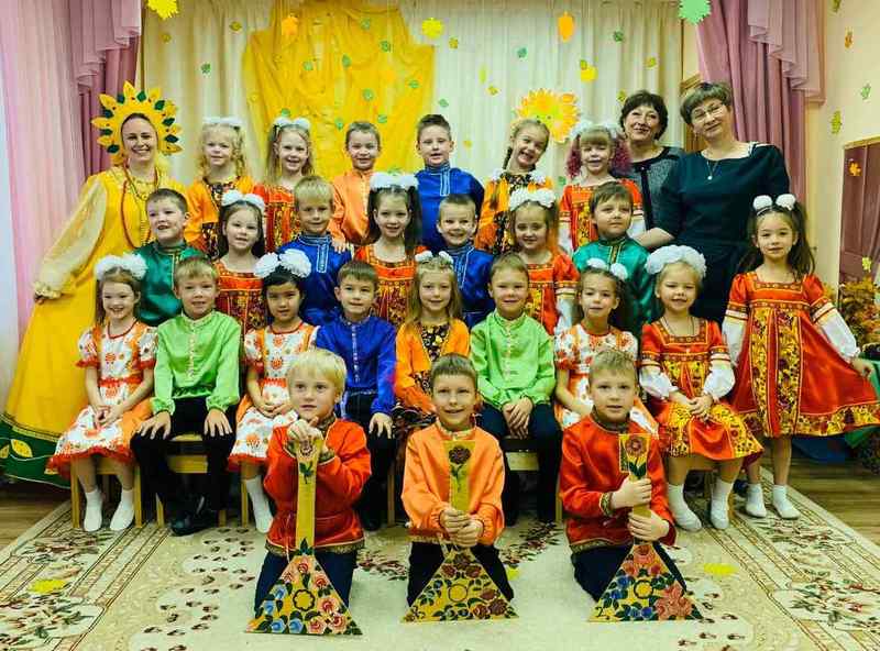 «Осенний праздник в подготовительной группе «Капитошки» «Осенний праздник в подготовительной группе «Капитошки»