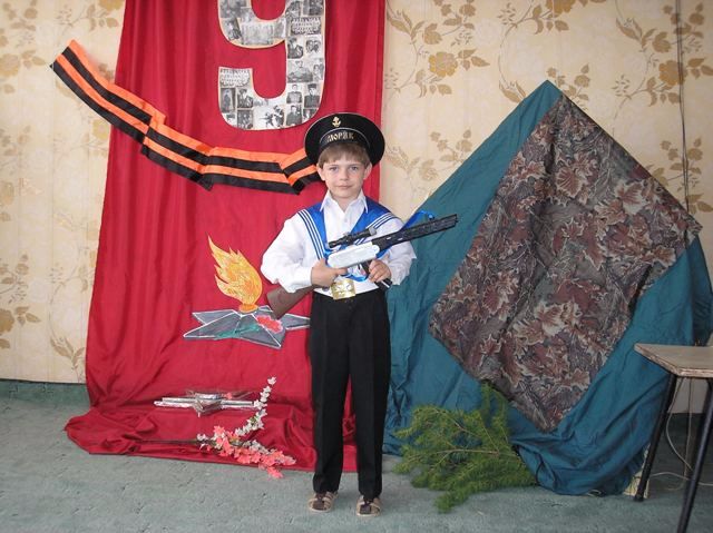 «Поклонимся великим тем годам»