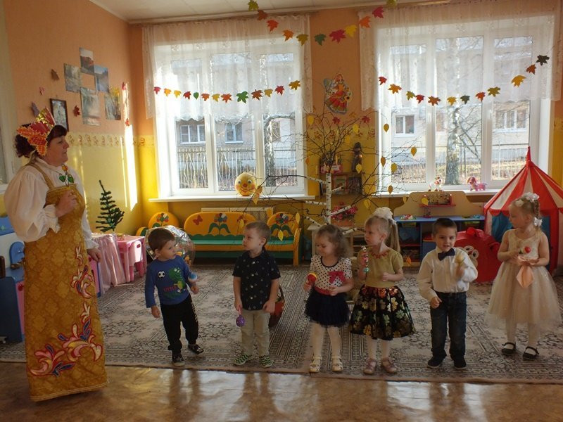 Осенний праздник в группе 