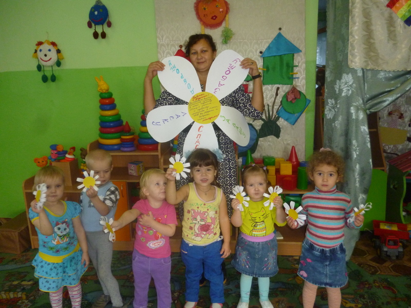 Дети младшей группы 24 октября побывали в гостях у бабушки Варварушки.