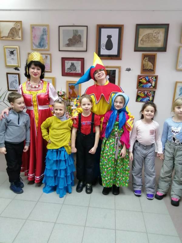 Дети подготовительной группы на Масленице в музейно-выставочном центре!