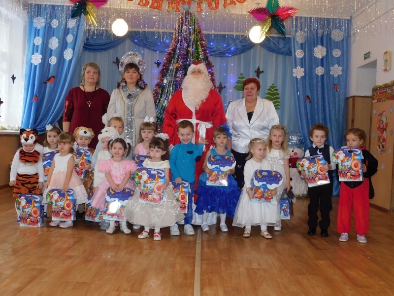 Новогодние праздники в детском саду.