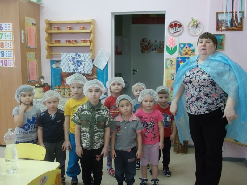 Опытно-экспериментальная деятельность в ср. гр. Опытно-экспериментальная деятельность в ср. гр.