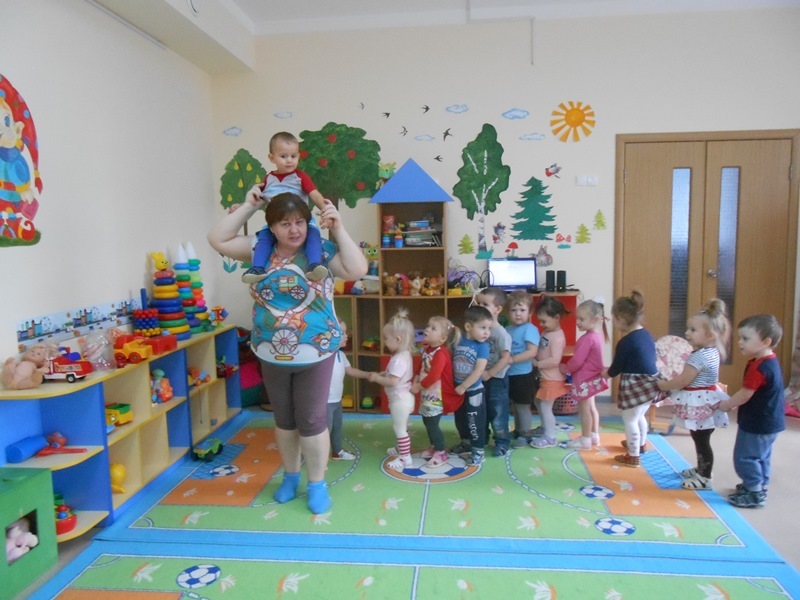 Досуг-развлечение в 1-ой младшей группе «Гномики»:«В гостях у Айболита». Досуг-развлечение в 1-ой младшей группе «Гномики»:«В гостях у Айболита».