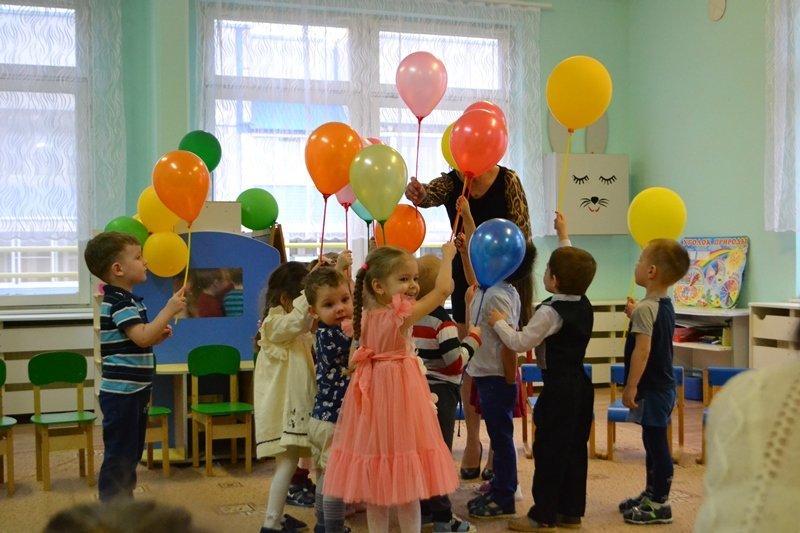 Утренник во второй младшей группе №5 к 8 марта
