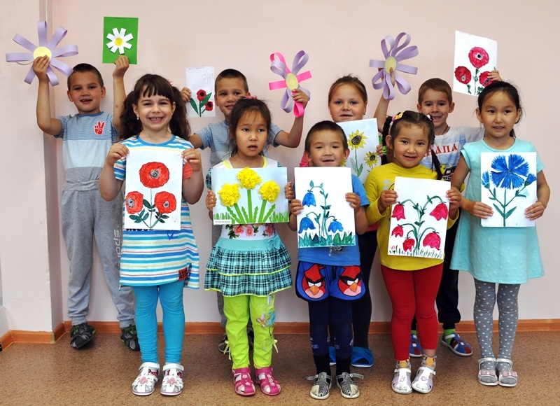 «Летнее творчество детей подготовительной группы»