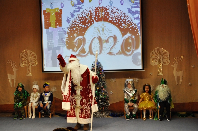 Новогодний утренник 