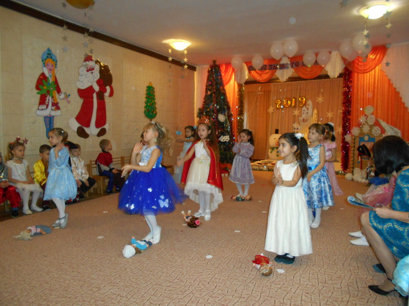 Новогодний переполох в сказочном королевстве