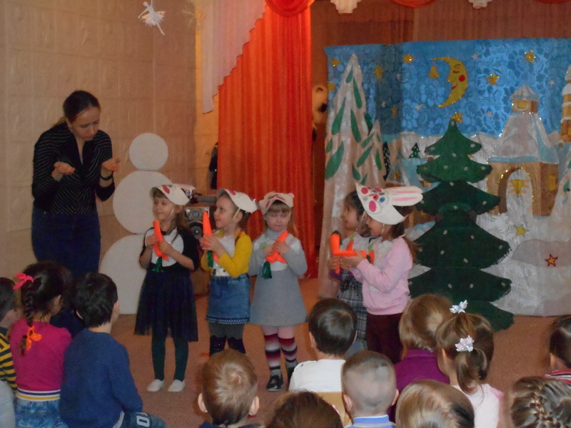 Новогодний карнавал 