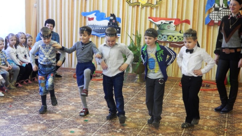 Праздник 23 февраля