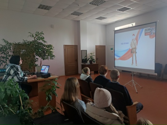 Информационный час для подростков "Будем жить в единстве дружном"