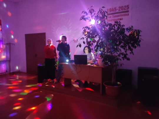 Вечер отдыха для молодежи "Танцуй пока молодой"