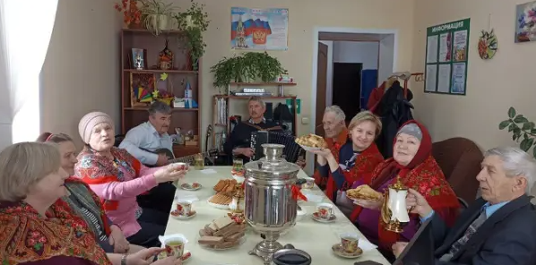 Масленичные посиделки "Масленица идет - блин да мед несет"